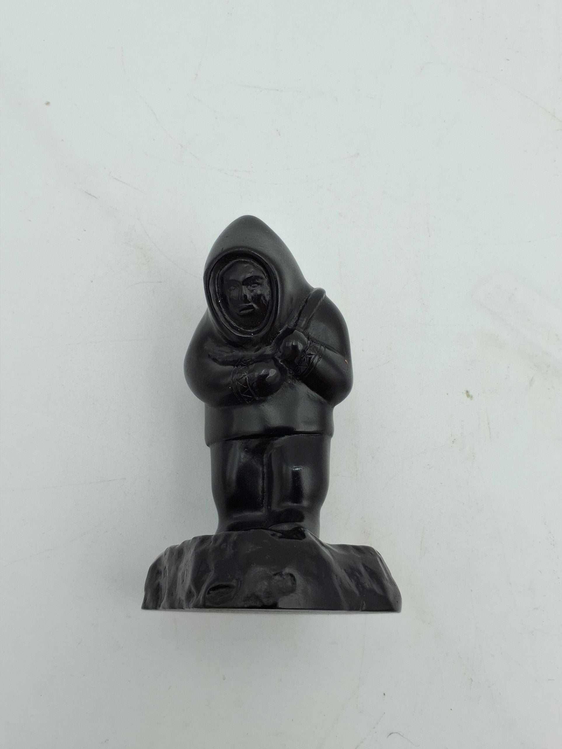 Boma figur af Inuit-fanger