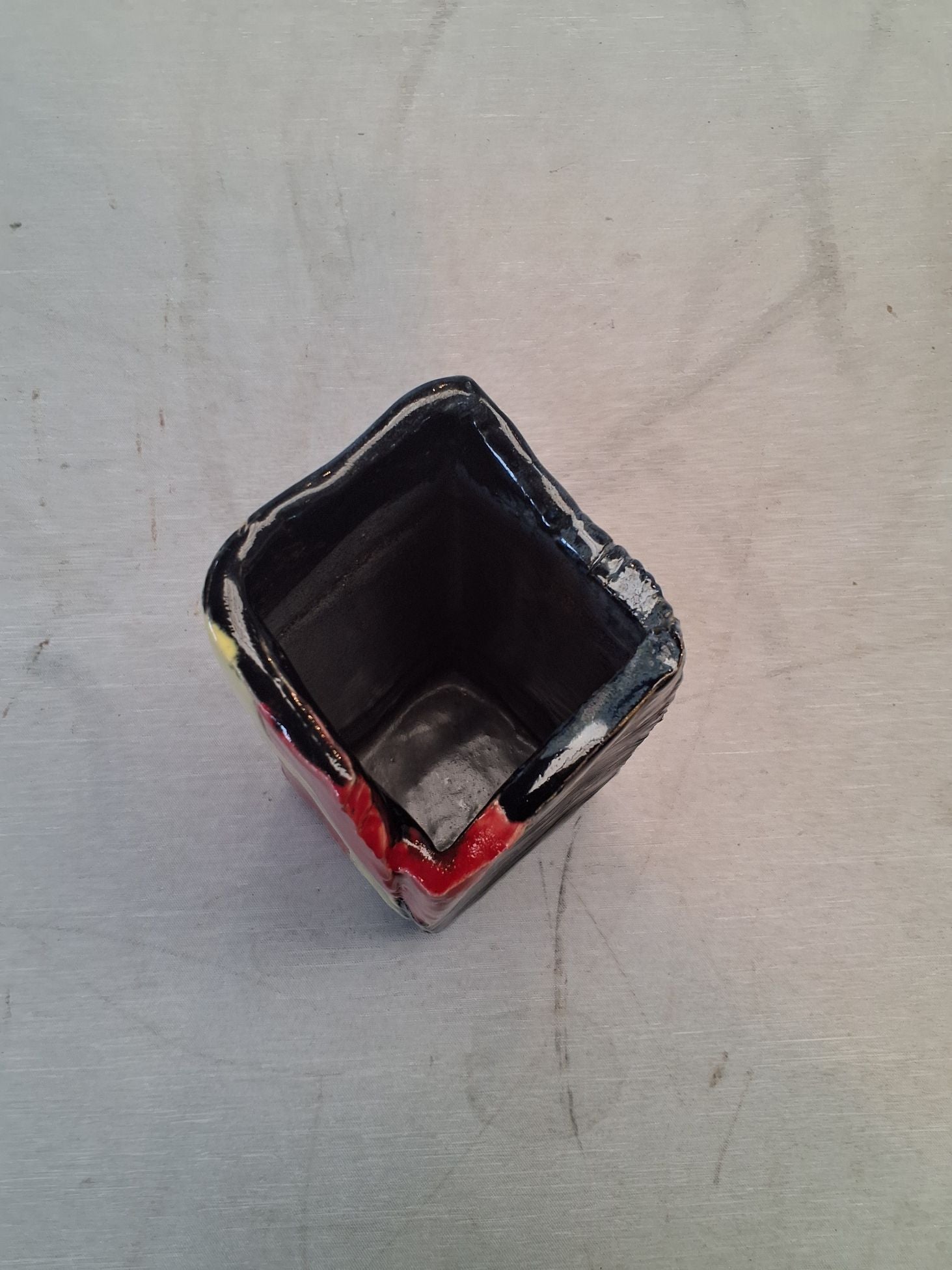 Hånddrejet keramik vase