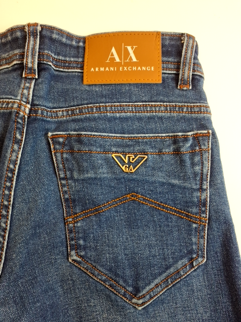 Armarni Jeans