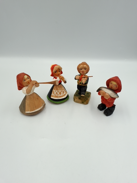 4 små Henningfigurer