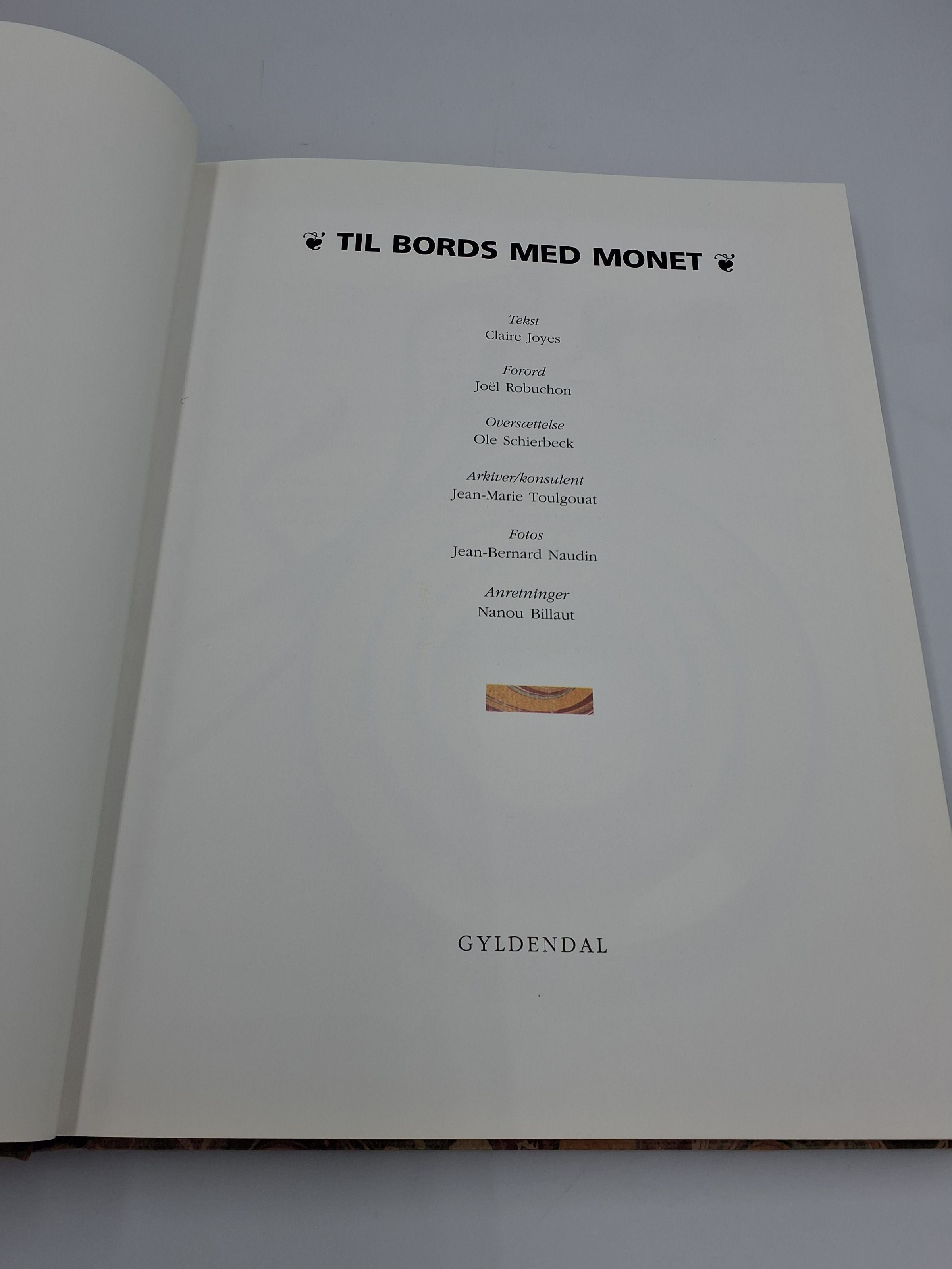 Bog: Til bords med Monet