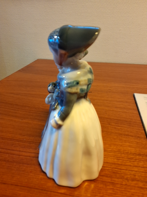 Amagerpiger fra royal copenhagen.