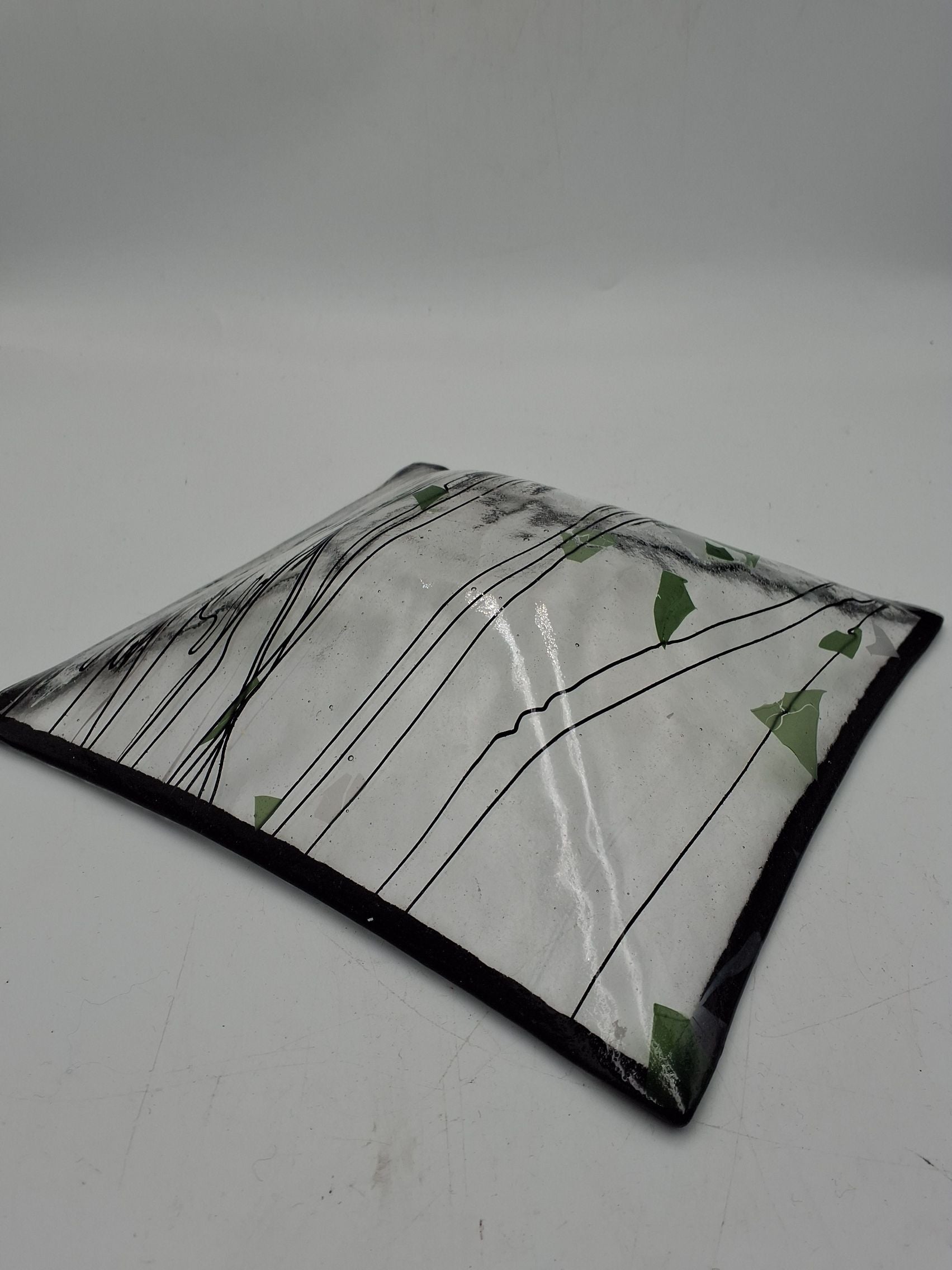 Glas fade grøn/sort