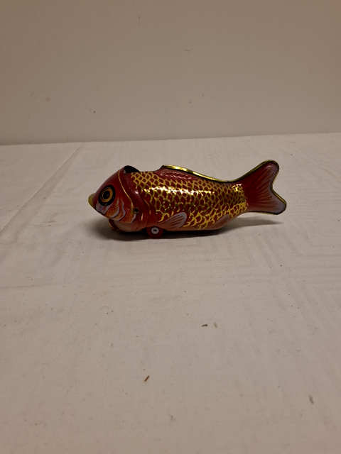 Gl. bliklegetøj  Fisk spiser fisk