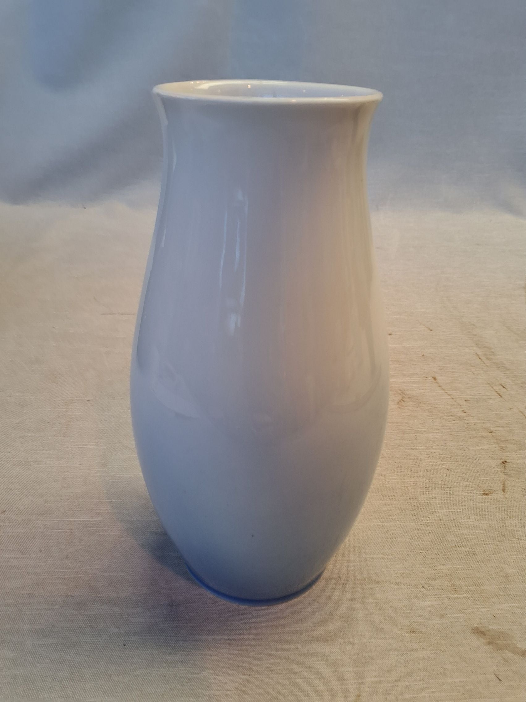 B&G Vase med Blomst