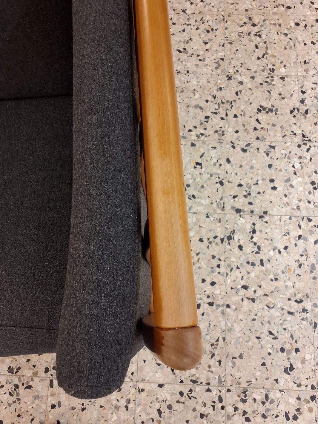3 personers sofa grå