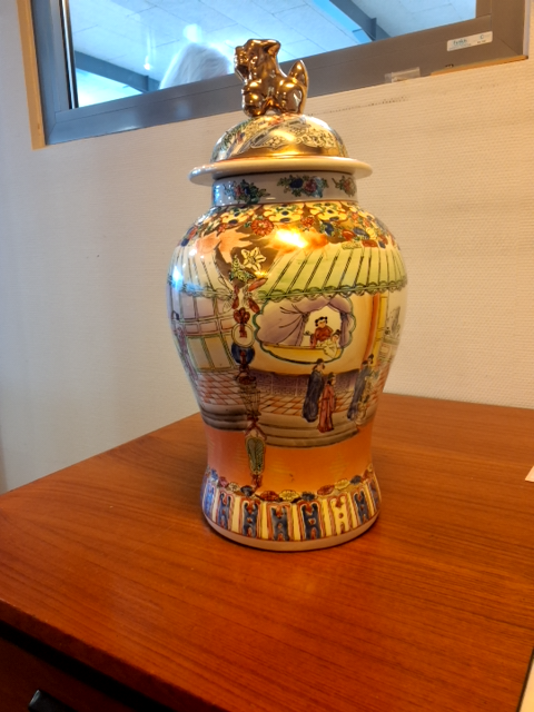 Kinesisk vase / stor urne