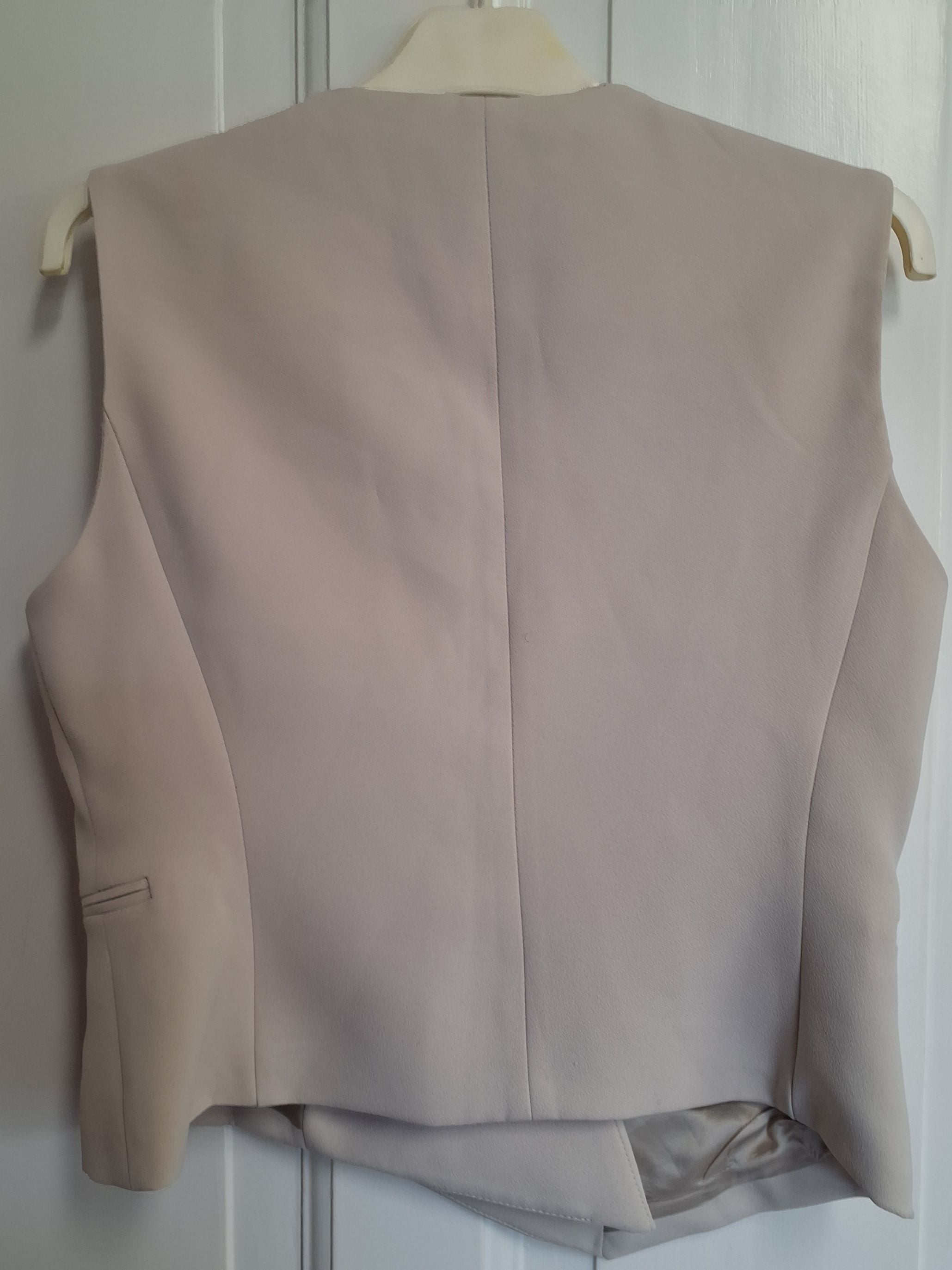 Zara Vest