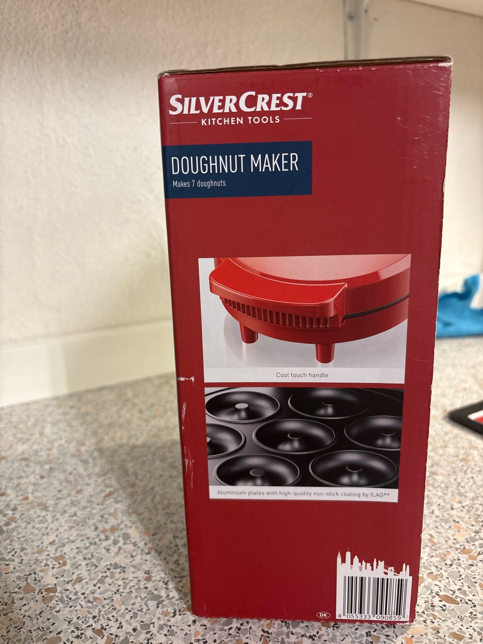 Doughnut maker