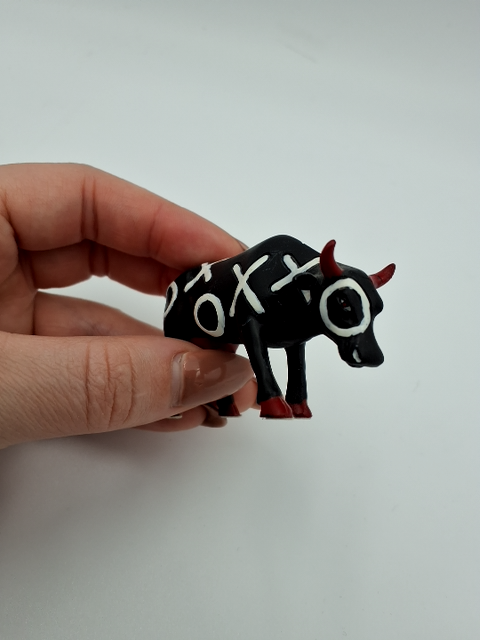 Hugs & Smooches, COWPARADE