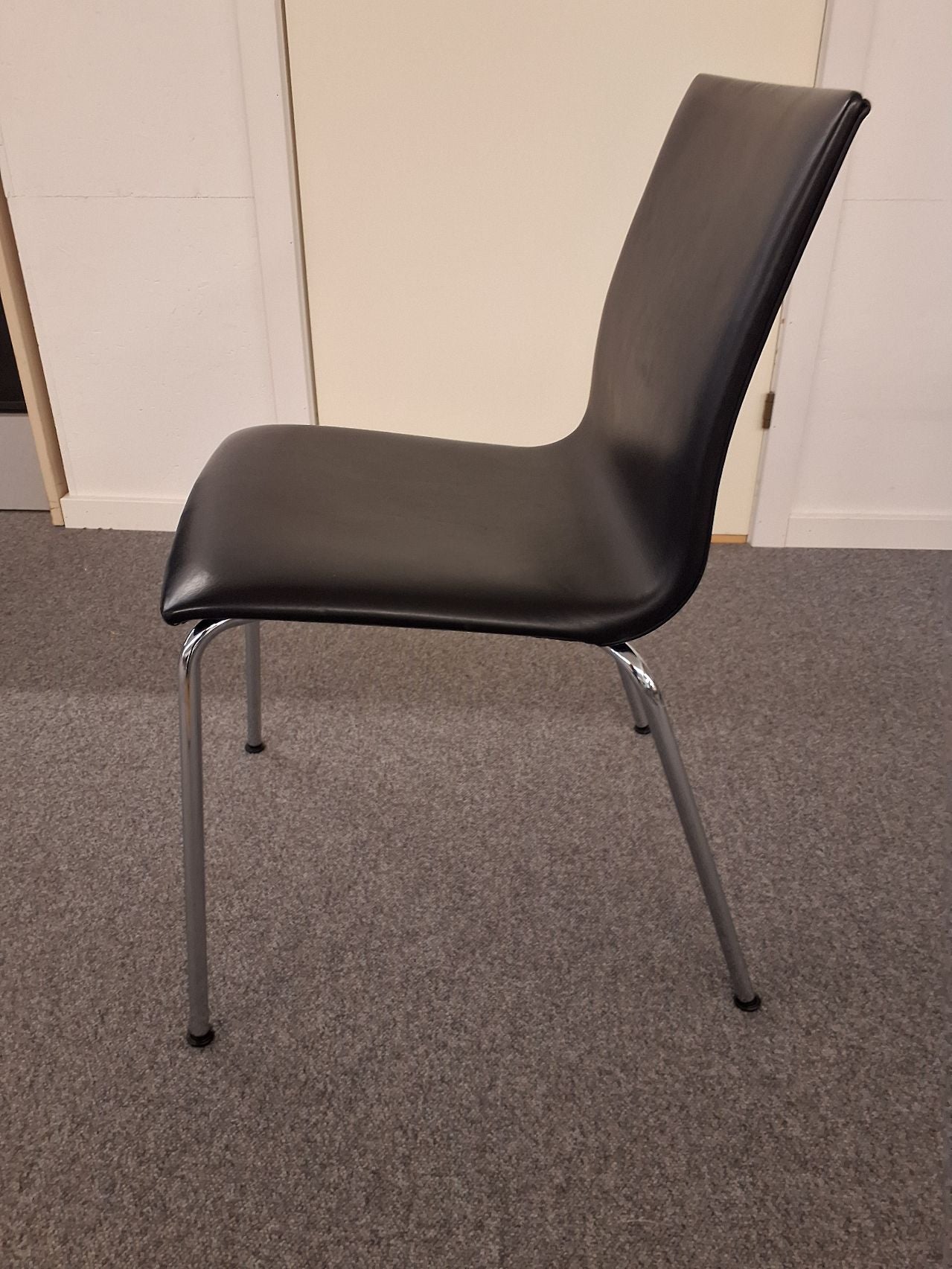 Loungestol sort læderlook - 6045