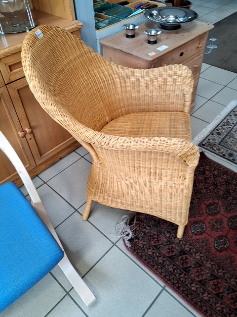 Flettet kurvestol med høj ryg