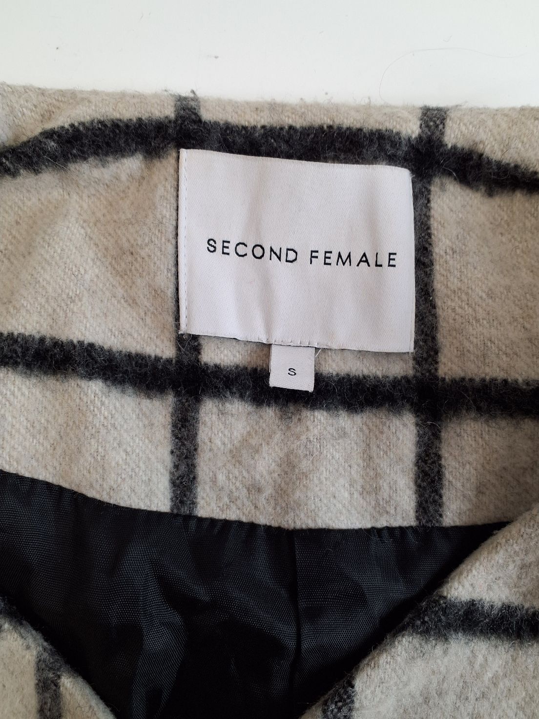 Second Female Jakke