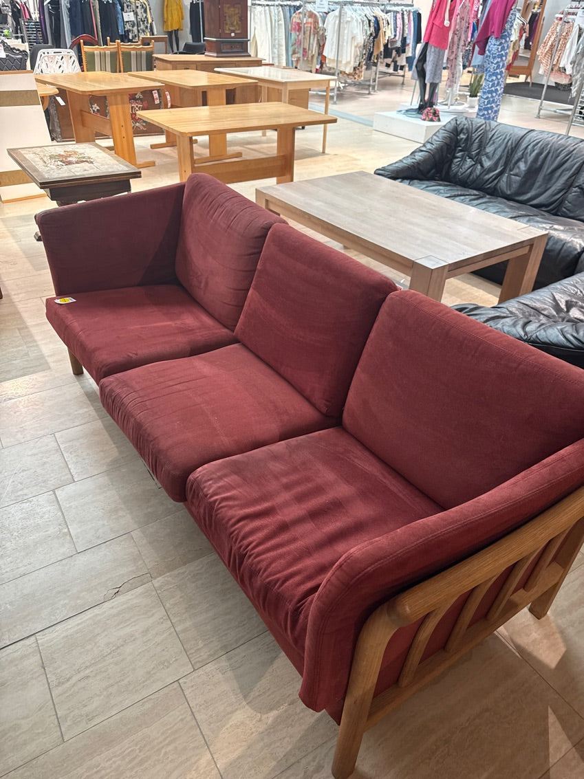 Sofa m. Rødt blød stof