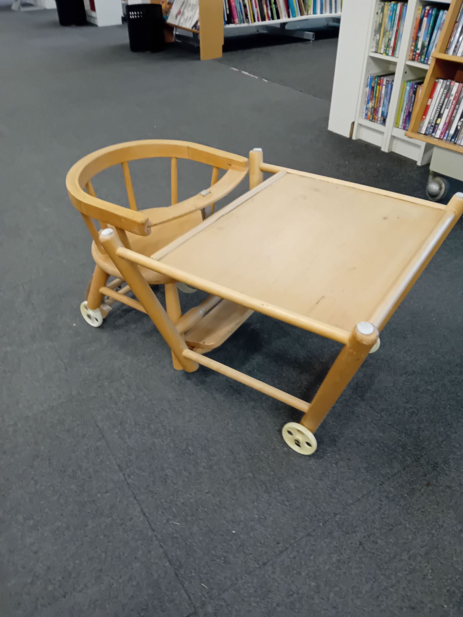 Retro højstol.