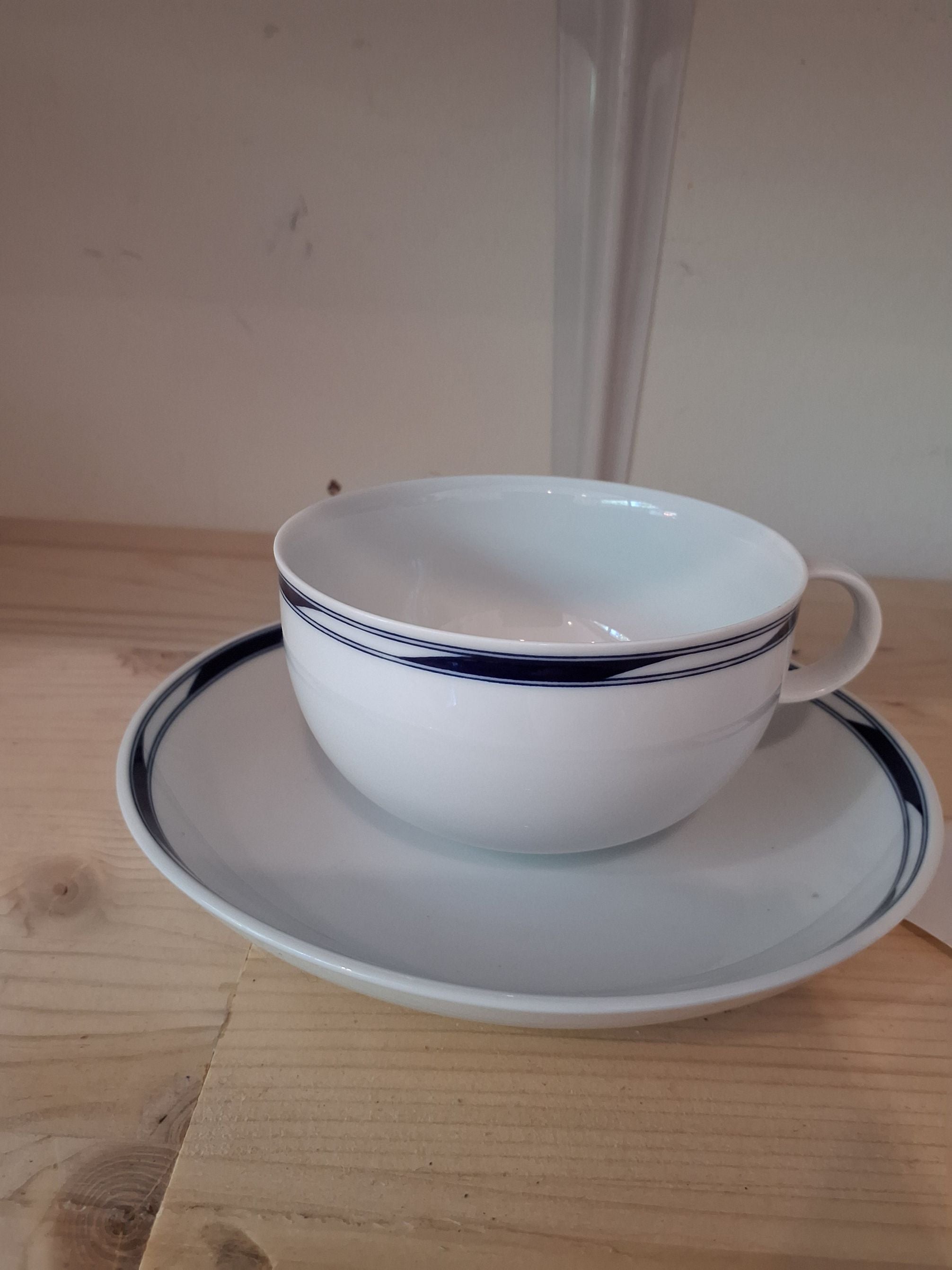 Alev Siesby te- og kaffekopper