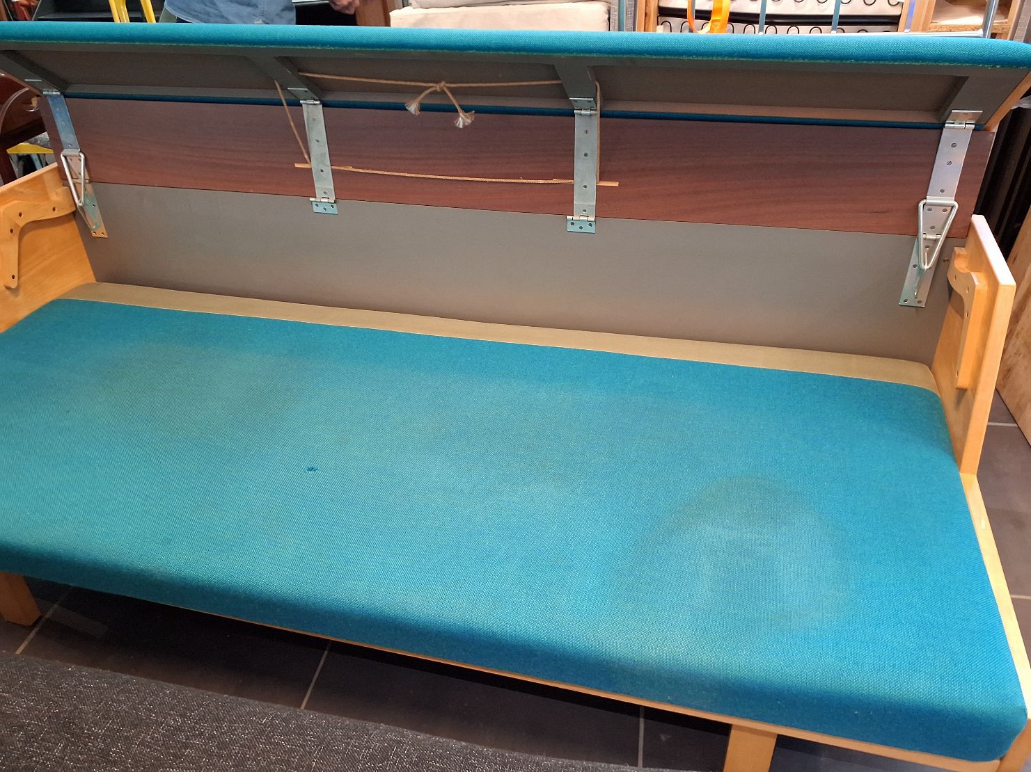 Hans J. Wegner. Sovesofa GE 258