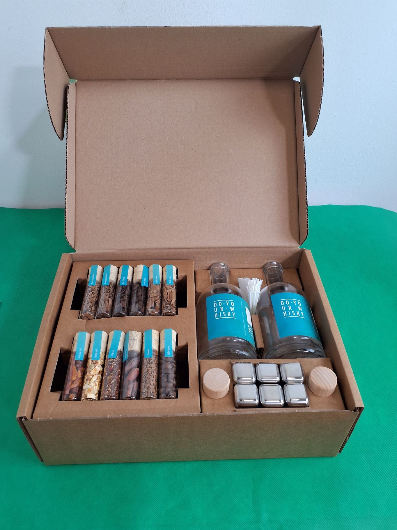 WHISKY MAKING KIT