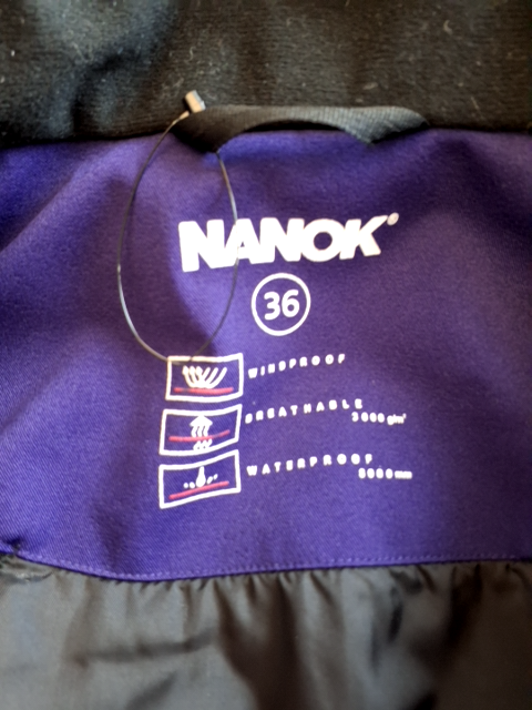 Nanok ski jakke
