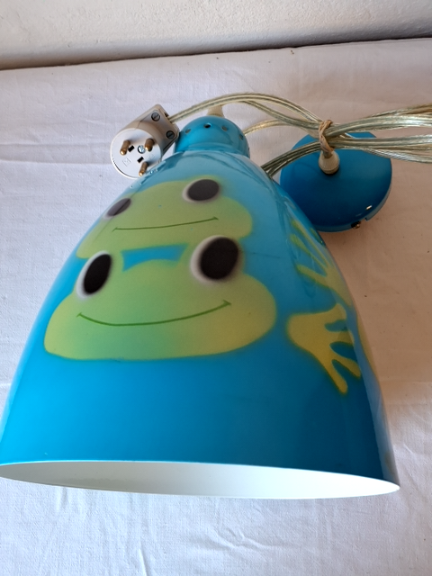 Loftlampe med frøer