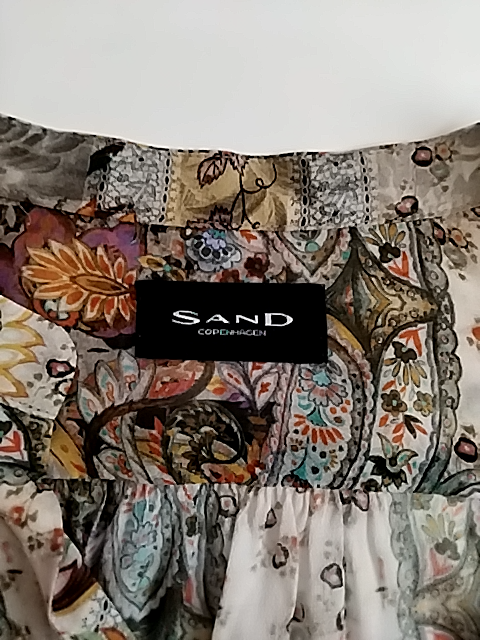 Sand Bluse