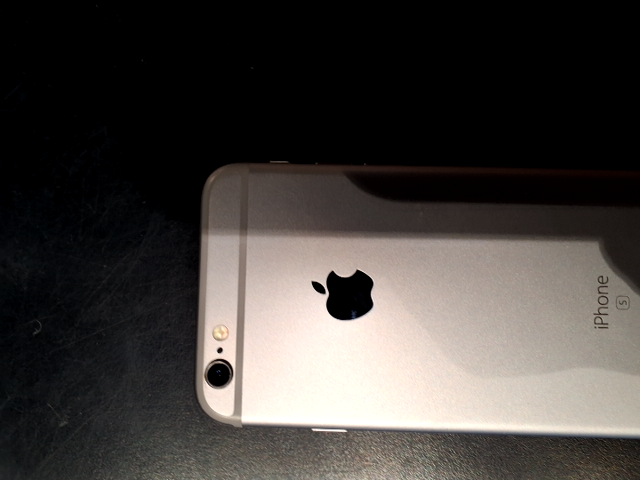 Apple IPhone S