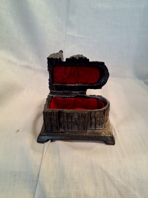 Miniature smykkeskrin af Kolner Domkirke