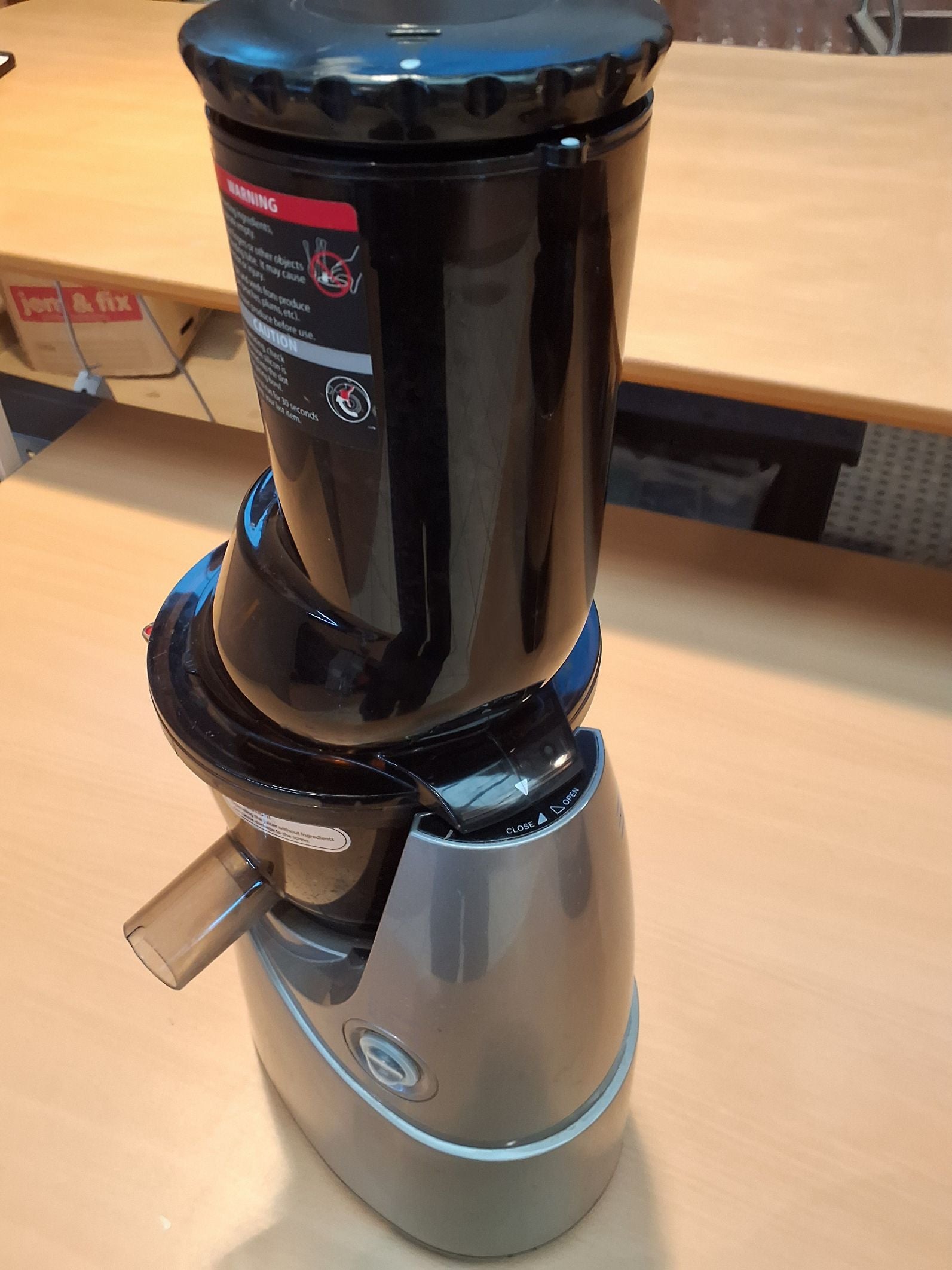 Juice maker