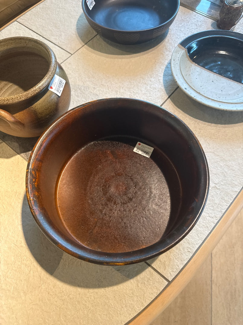 Pynteskål i brun