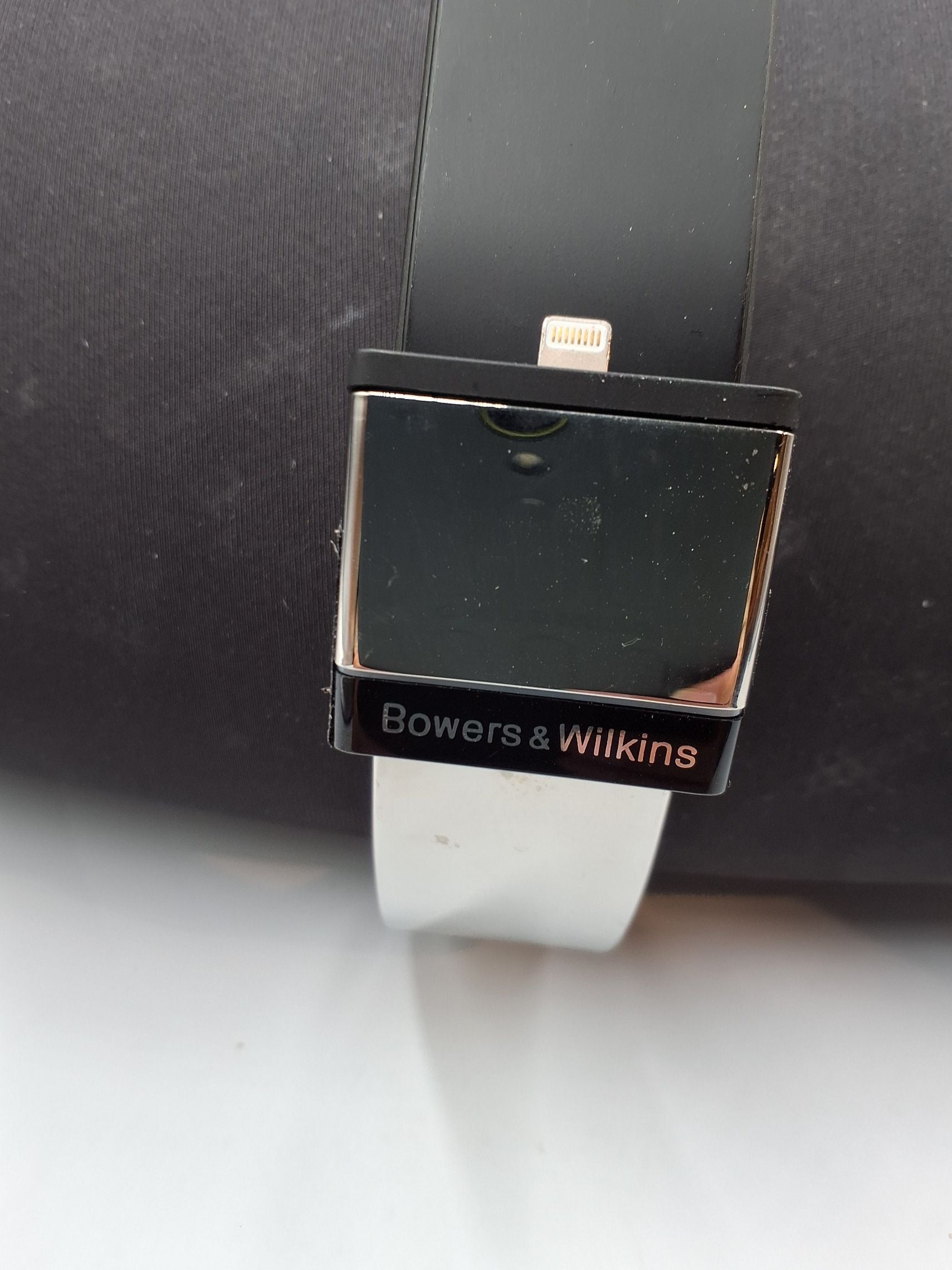 Bowers & Wilkins Zeppelin