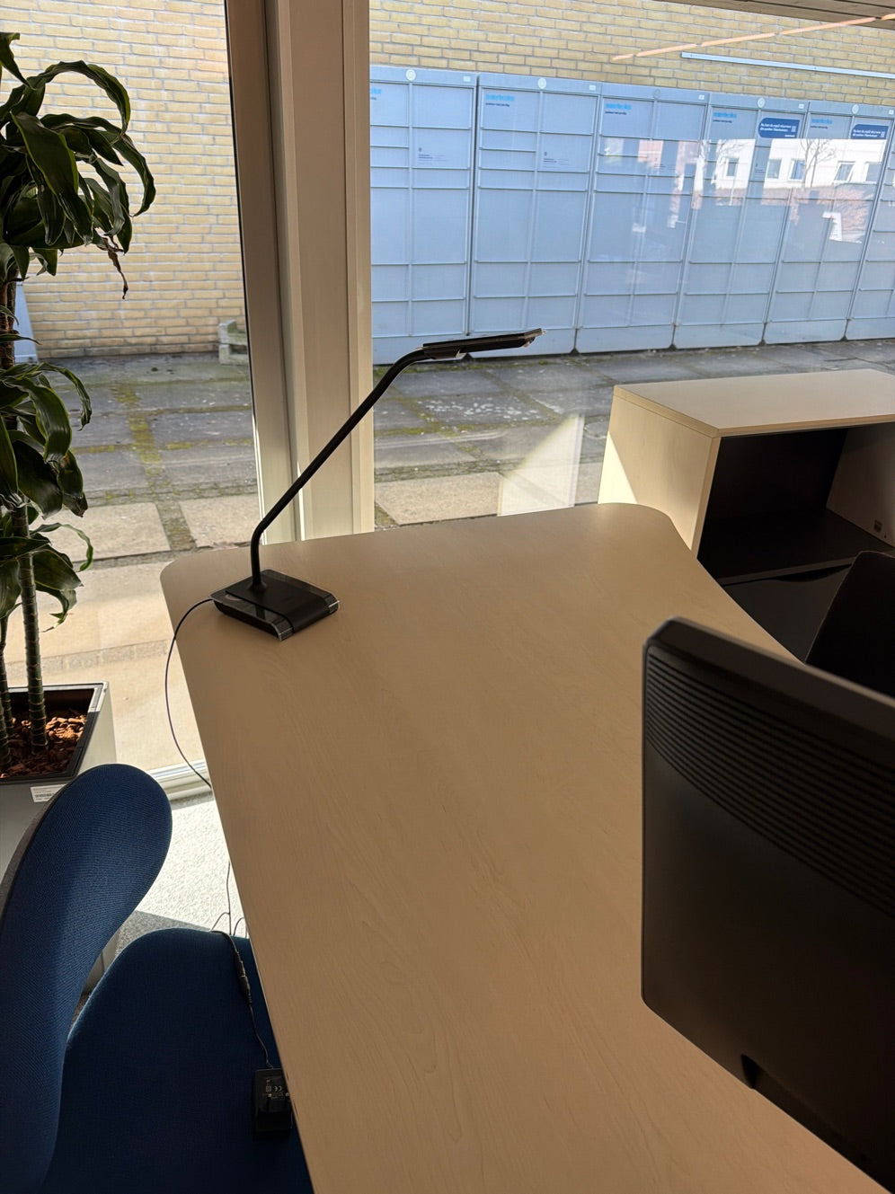 Unilux LED skrivebordslampe