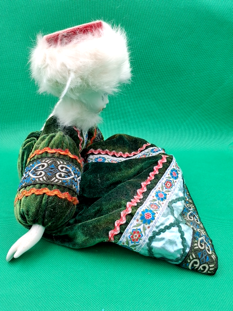 Russisk porcelænsdukke