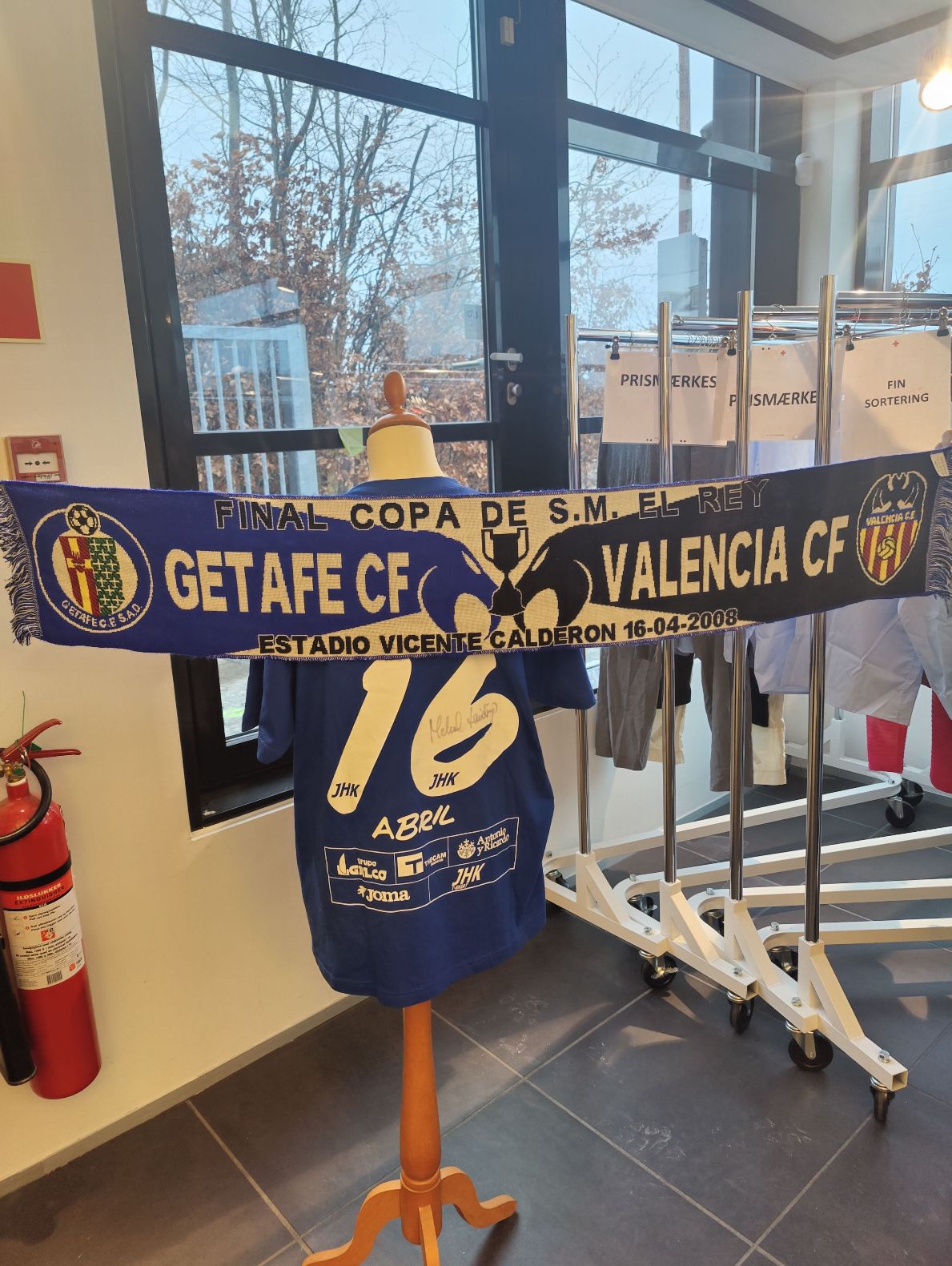 Fodbold fantrøje med autograf