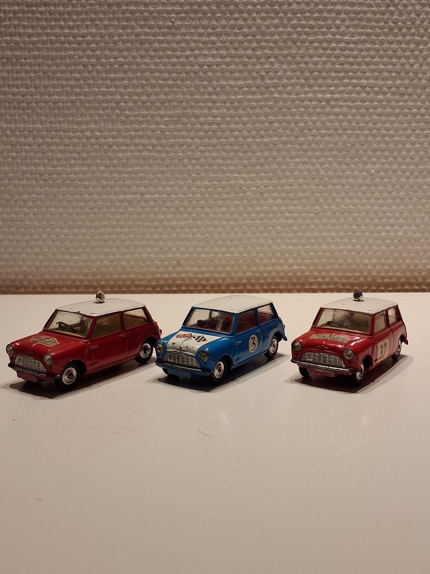 Corgi Morris Mini-Cooper Toys