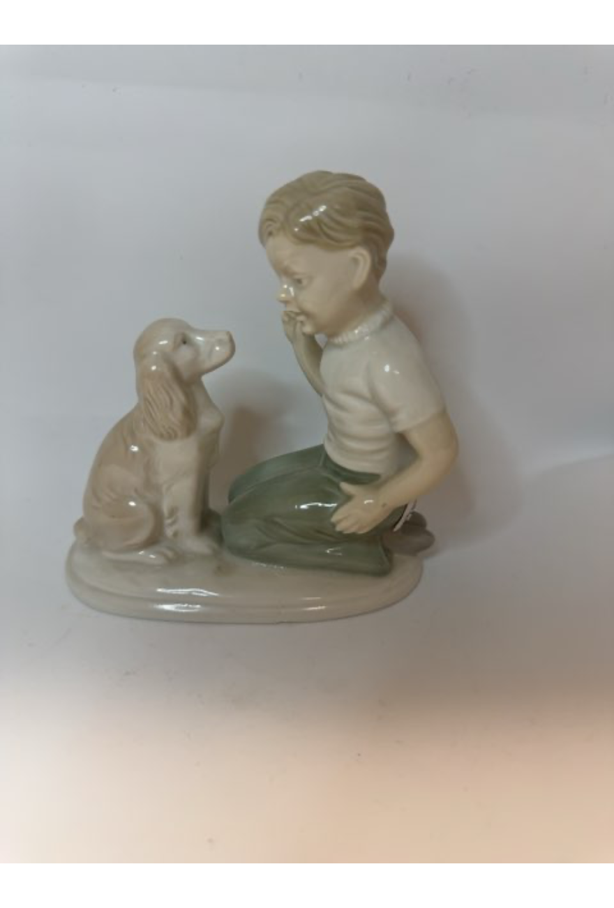 Figur dreng med hunden