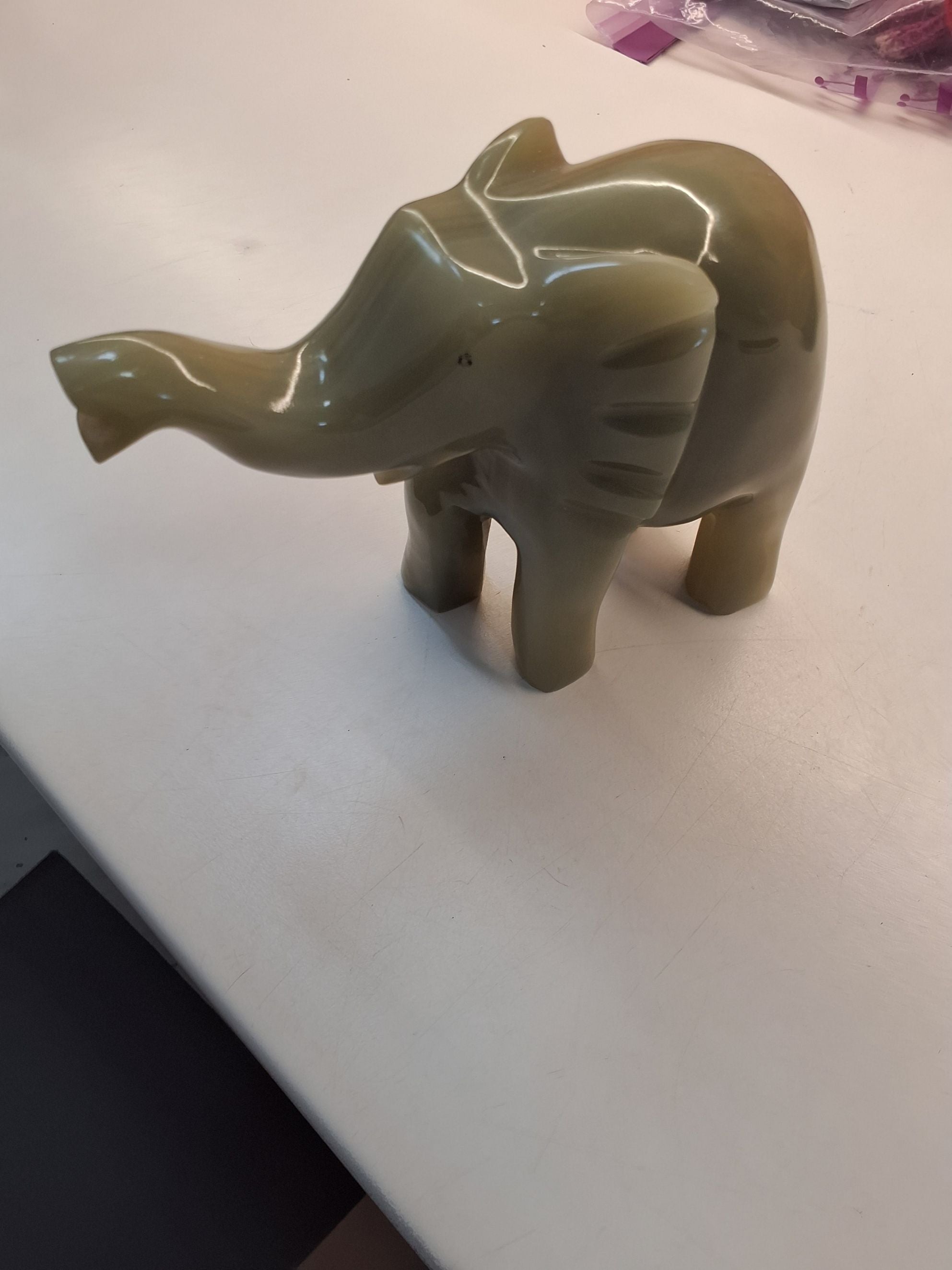 Udskåret elefant