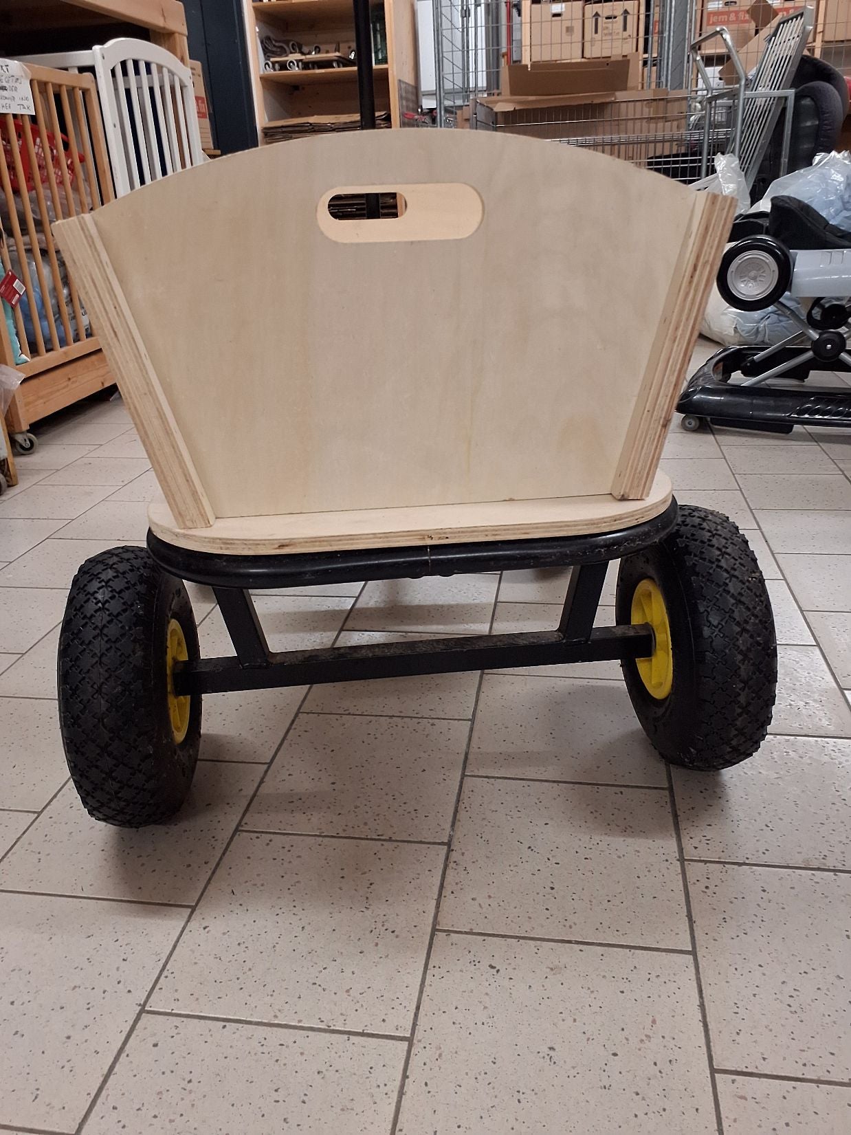 Trækvogn med kasse