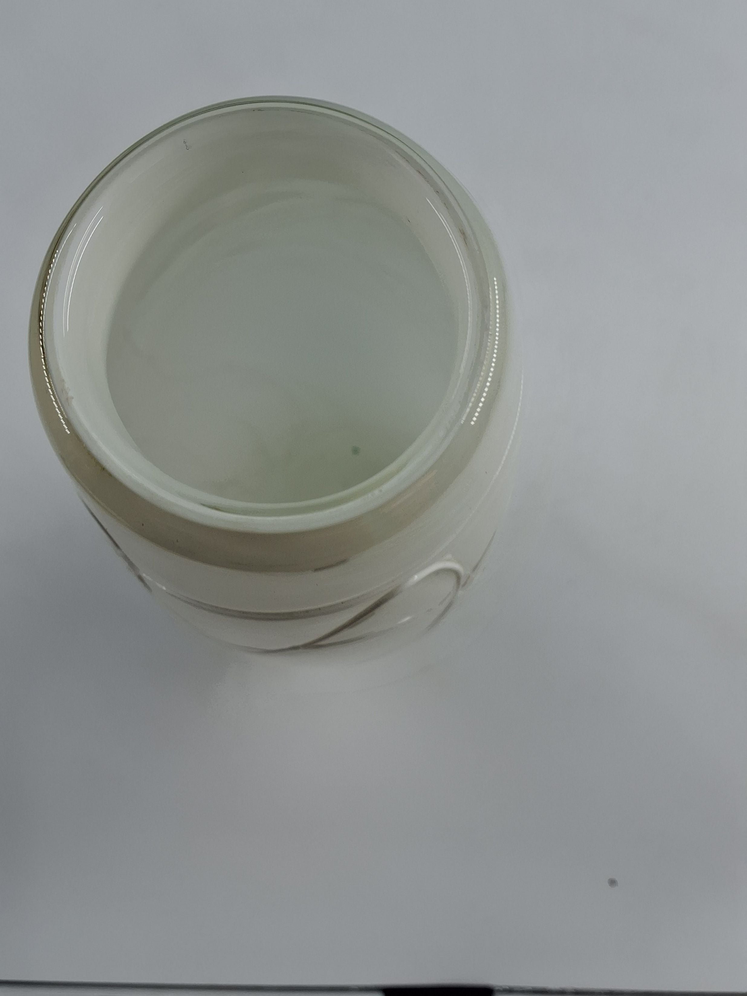 Råhvid vase