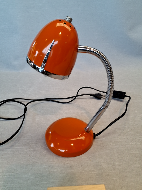 KARE Skrivebordslampe