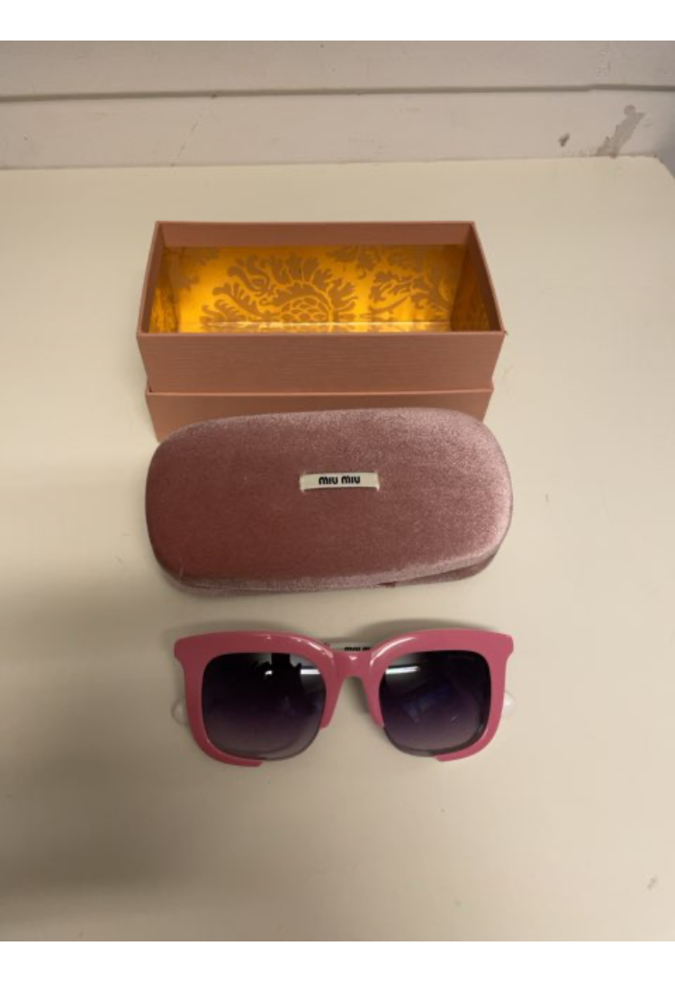 MiuMiu solbriller i pink