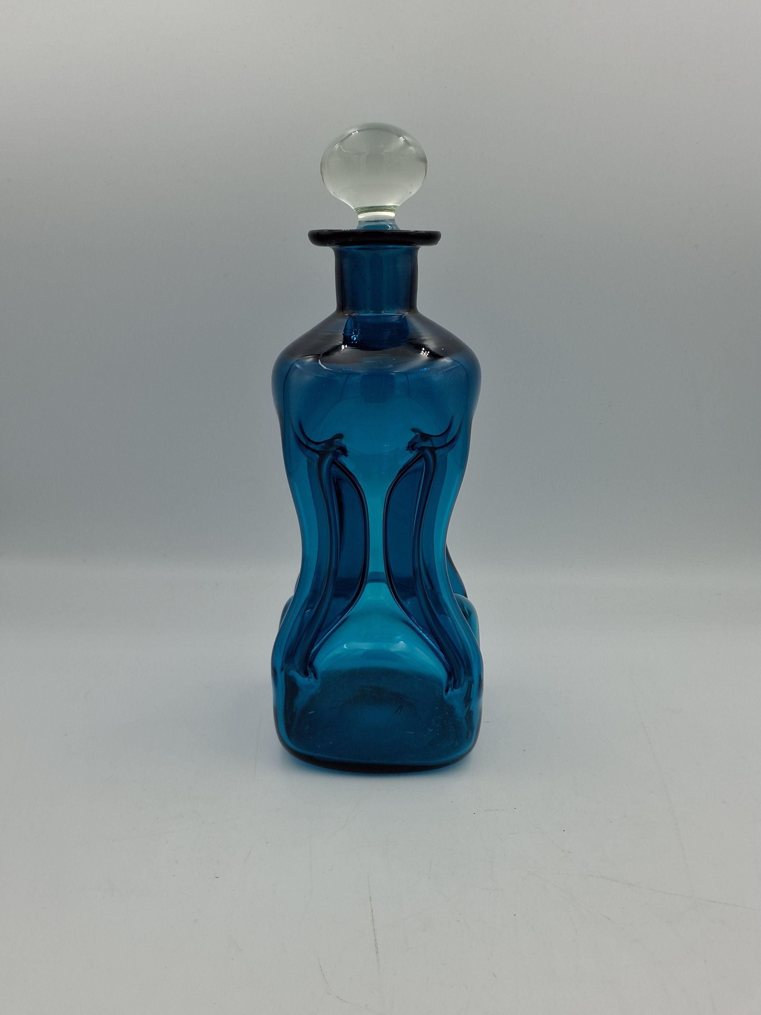 Blå klukfaske med prop