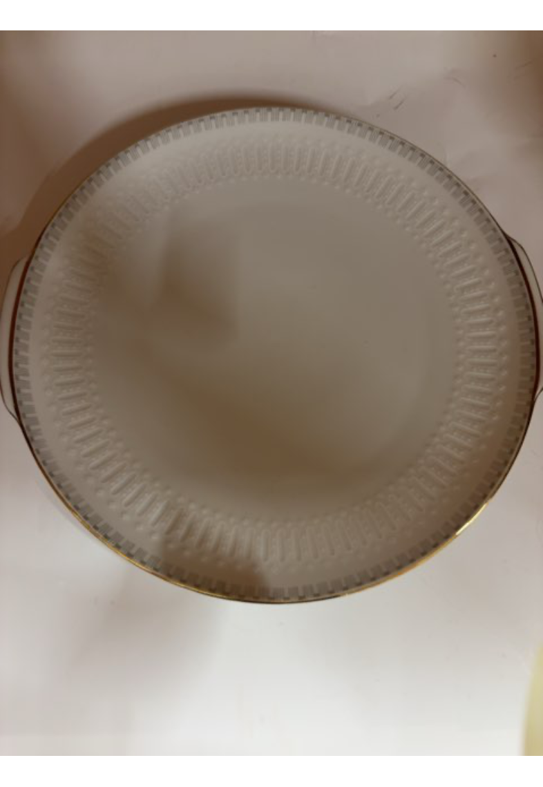 Hvid tallerken guldkant