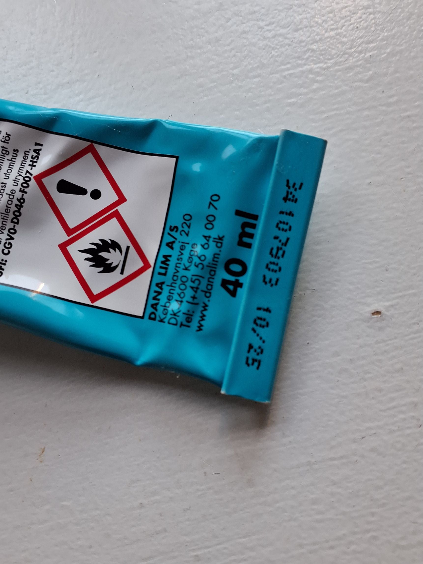 TEST - kontaktlim - ikke til salg