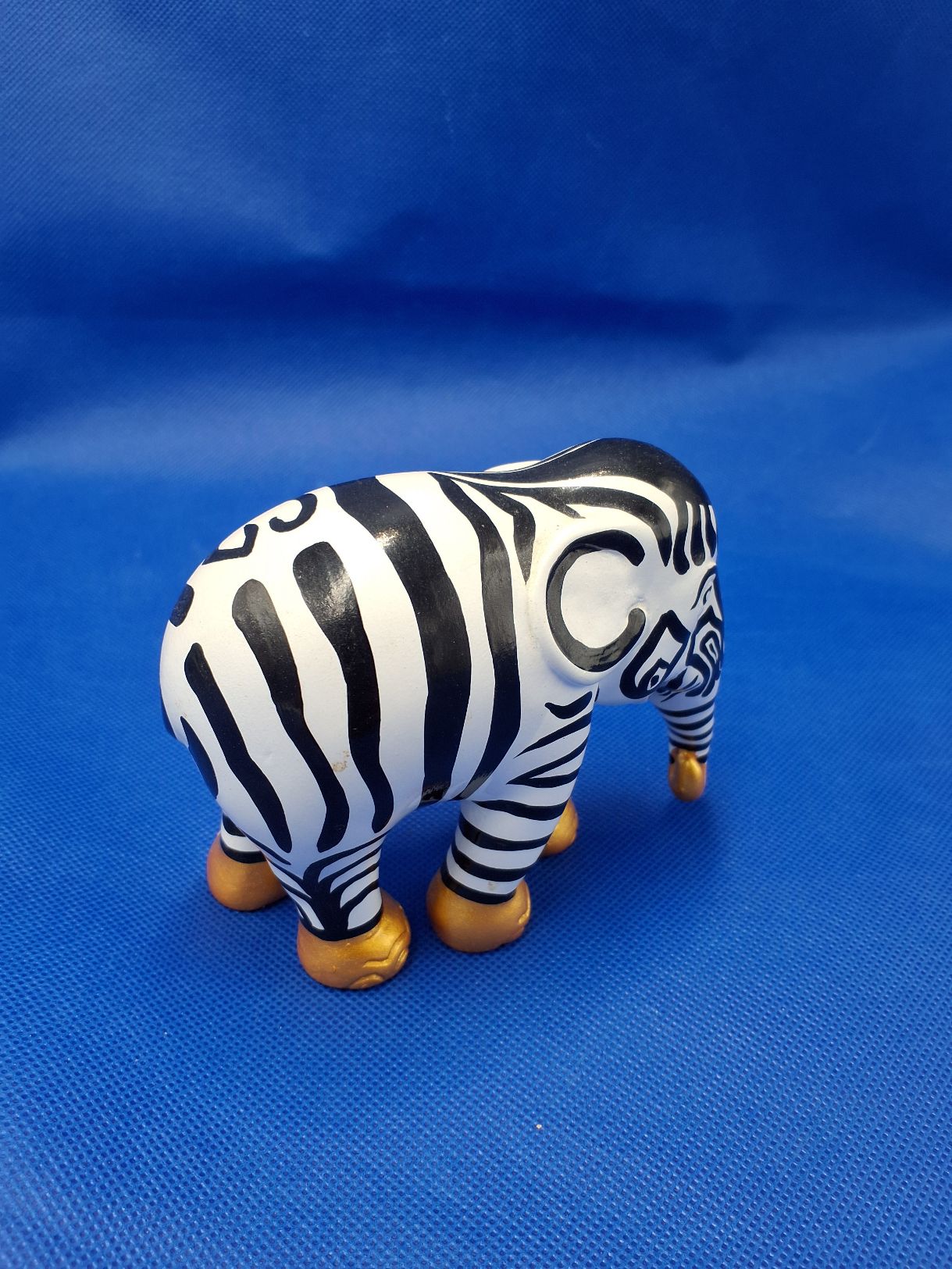 Elephant parade 407