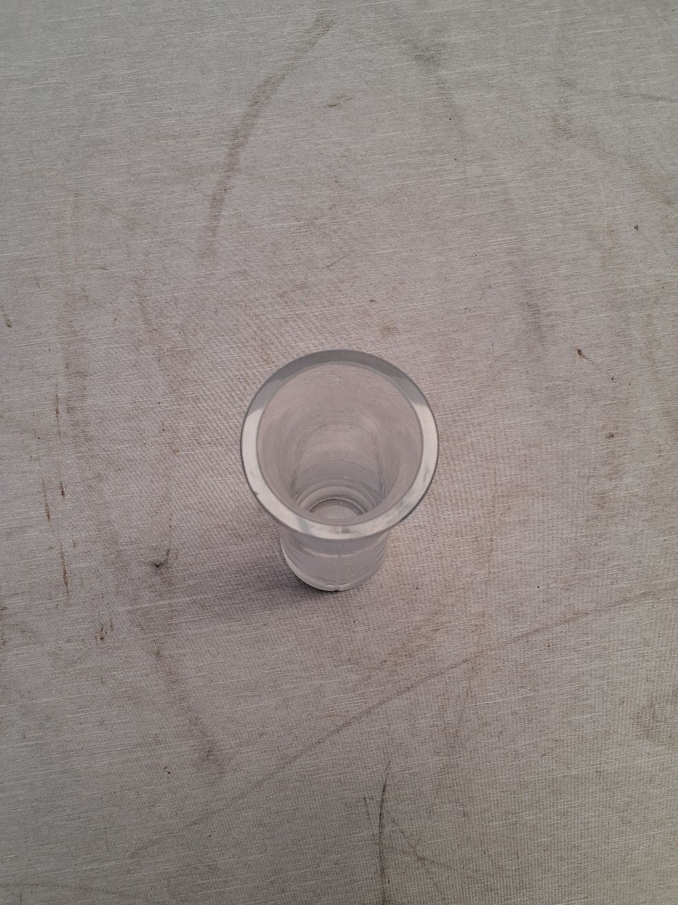 Glas Vase med sleben blomst
