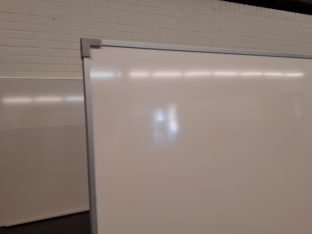Whiteboard  8009  (350x 120 cm)