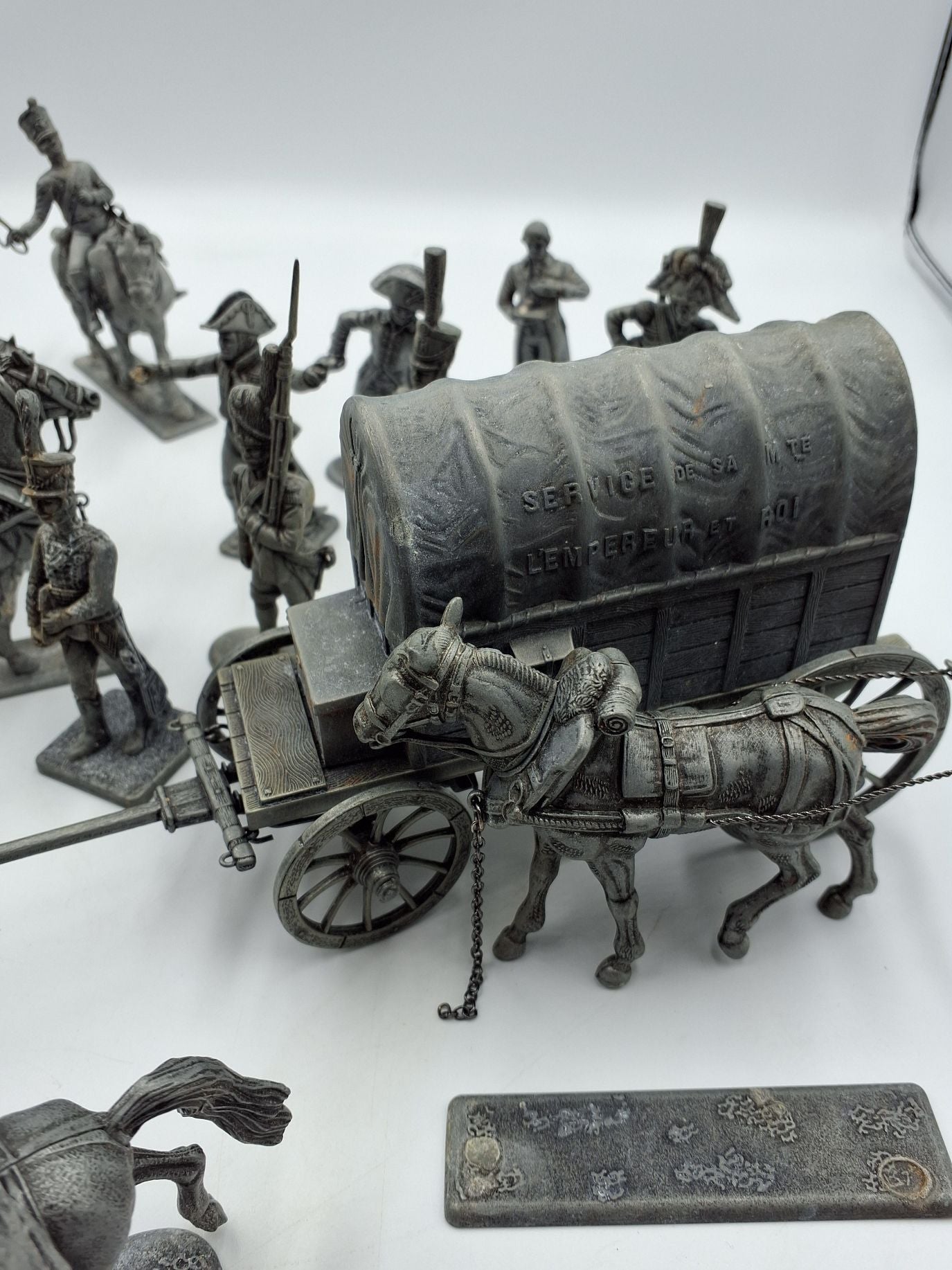 Samling af tin figurer
