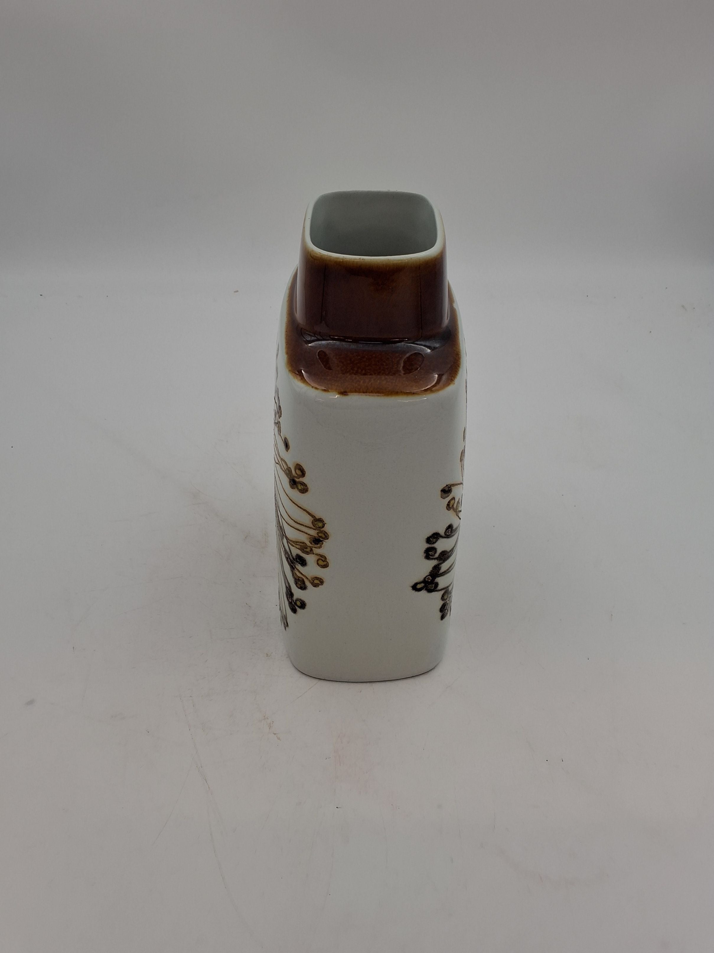 Royal Cop. Baca vase