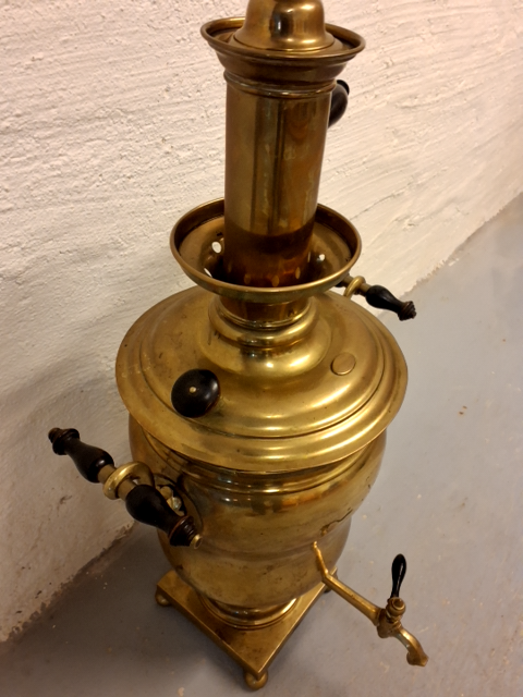 Flot Samovar Messing