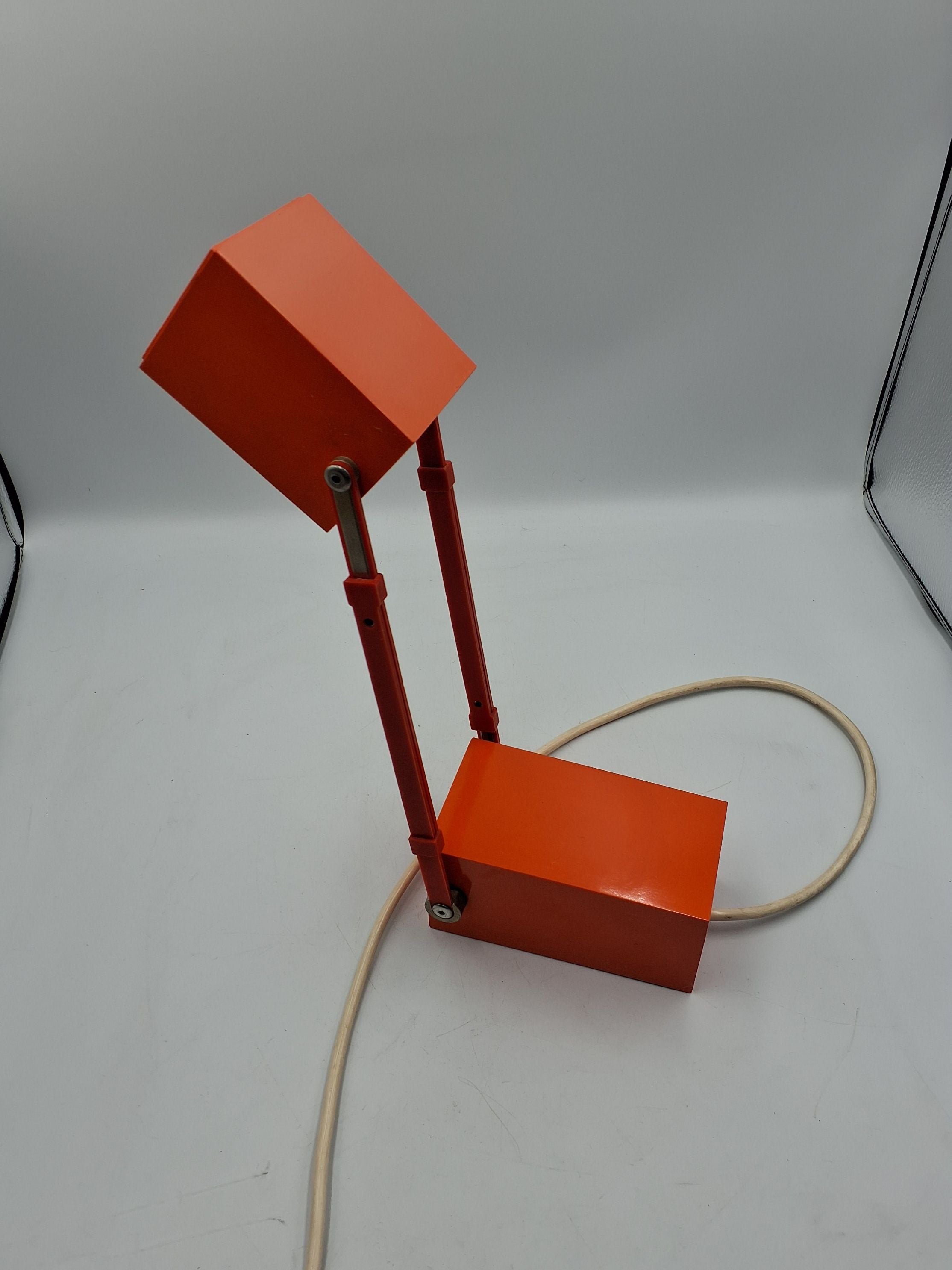 Retro Lampetit SFN 924